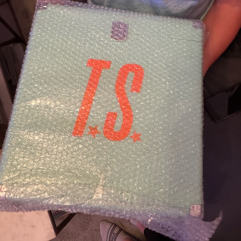 Taylor Swift The Life of A Showgirl Vinyl Case Brand New (Limited Edition)